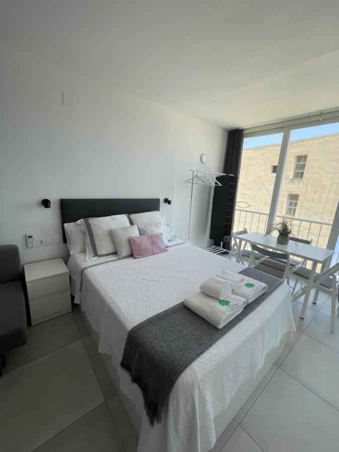 Апартаменты Apartamento Con Vistas Al Mar A Metros De La Playa Carihuela Soleil Торремолинос Экстерьер фото