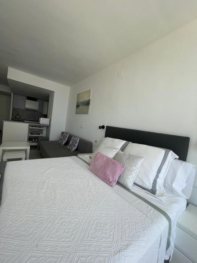 Апартаменты Apartamento Con Vistas Al Mar A Metros De La Playa Carihuela Soleil Торремолинос Экстерьер фото