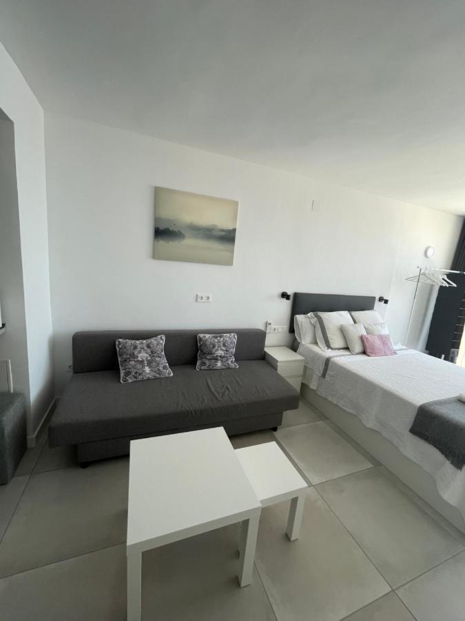 Апартаменты Apartamento Con Vistas Al Mar A Metros De La Playa Carihuela Soleil Торремолинос Экстерьер фото