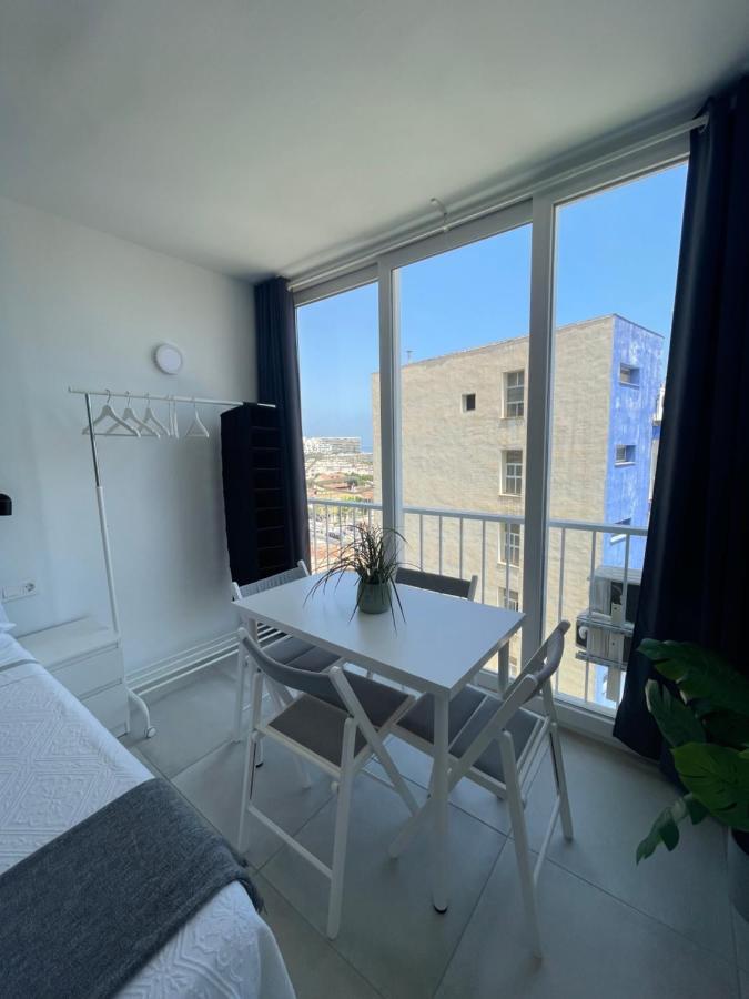 Апартаменты Apartamento Con Vistas Al Mar A Metros De La Playa Carihuela Soleil Торремолинос Экстерьер фото